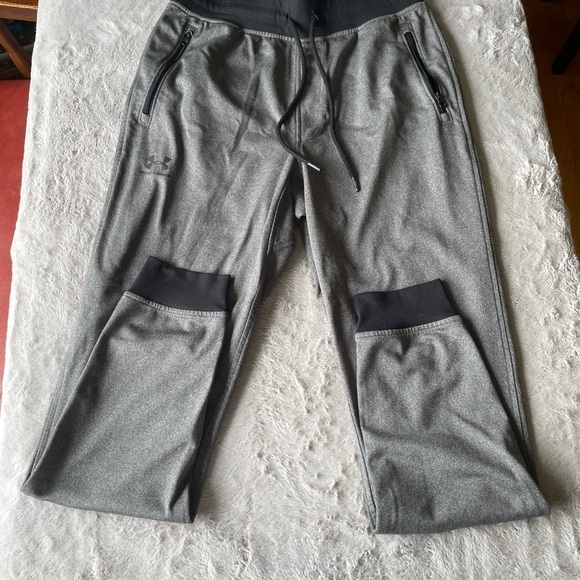 Under Armour Gray Jogger Pants size medium coldgear - Picture 1 of 8